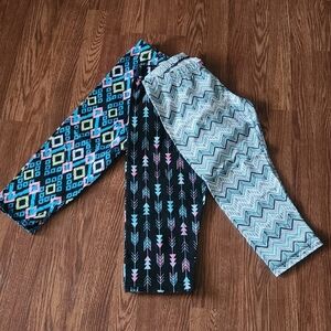 No Boundaries Geometric and Arrow Print Capri Leggings Set